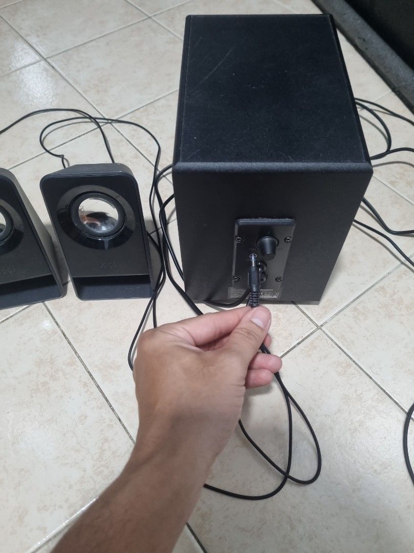 LOGITECH/Z213

PC SPEAKER-2.1CH/ELEC448838103477135364