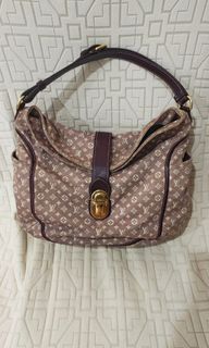 (Category: ) located in . Submitted by junecloset (Listing ID 1436654023, Image 1). Description: .