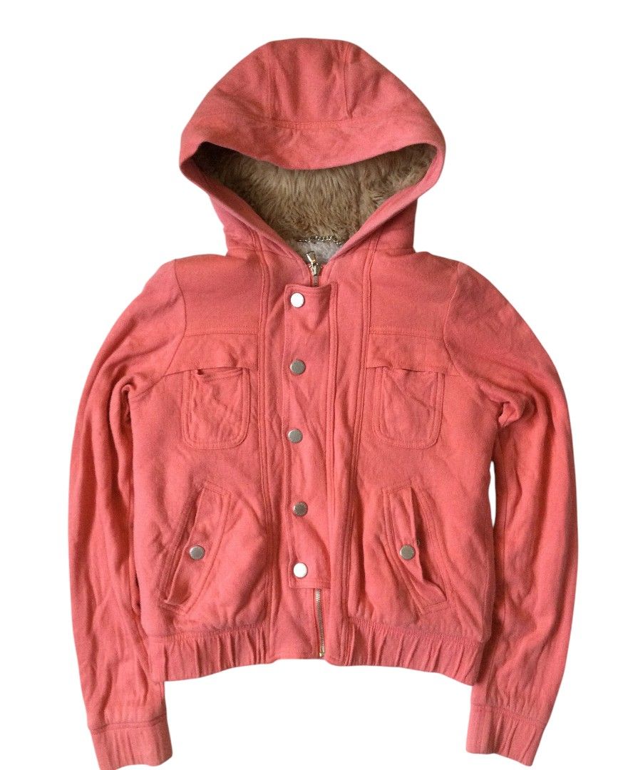 Marc Jacobs Sherpa Fur Hoodie (Category: Coats, Jackets and Outerwear) located in San Fernando. Submitted by bloodlusta_ (Listing ID 1436686713, Image 2). Description: 18x25 no issue 400+sf.
