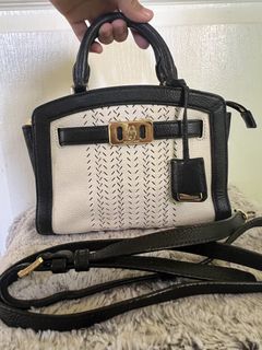 (Category: ) located in . Submitted by clynlyn (Listing ID 1436662094, Image 1). Description: .