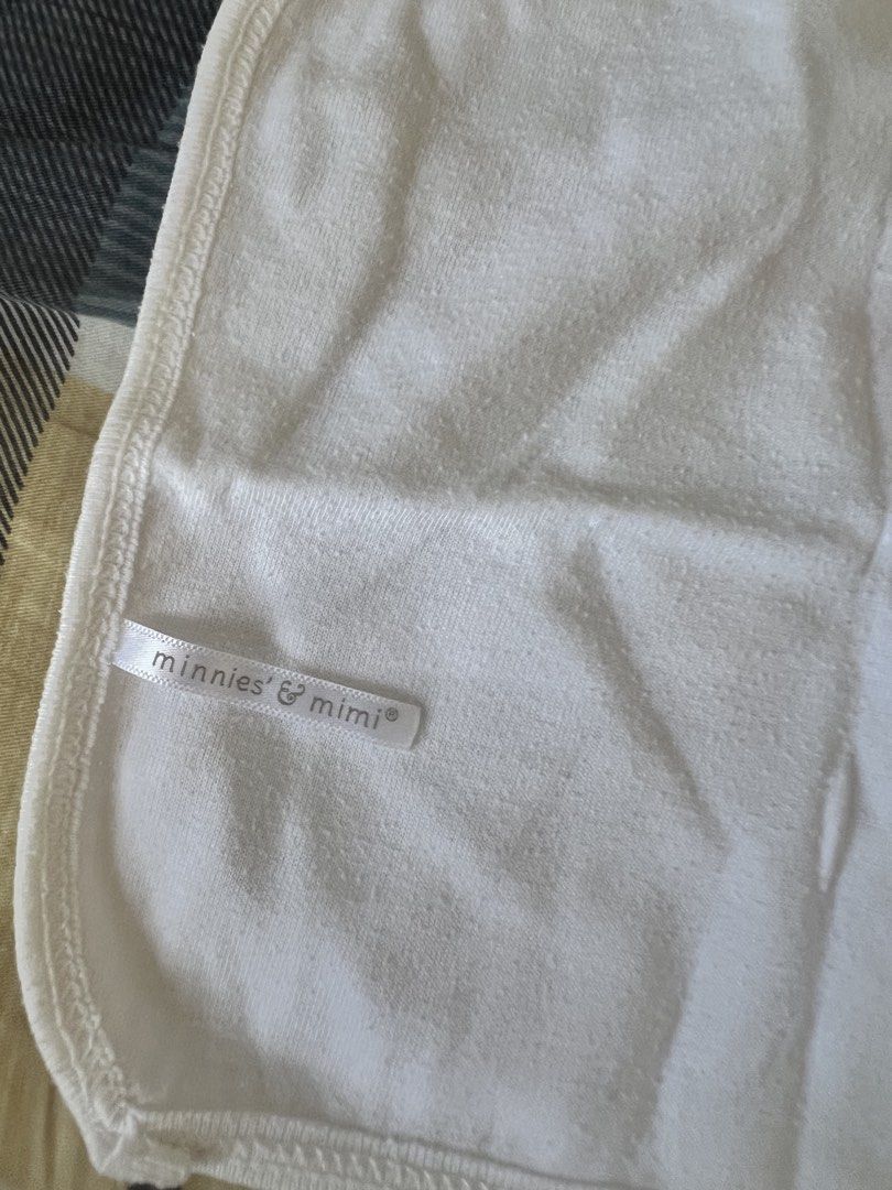 Minnies & Mimi Baby Face Towel (Category: Bathtub & Bath Accessories) located in Manila. Submitted by lsqwin2026 (Listing ID 1436683071, Image 3). Description: - Brand: Minnies & Mimi - Material: Pure cotton Quantity: 3 pcs - Stitched border - Brand tag included - Shape: Rectangular with rounded corners Price: 120 for 3 pcs.
