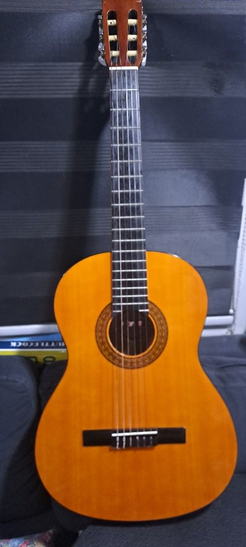 Morris MC-100 Classical Guitar with Case (Category: Musical Instruments) located in Quezon City. Submitted by chrisconradbautista (Listing ID 1436725644, Image 3). Description: Morris MC-100 Classical Guitar In very good condition Almost New, No Issue, No Scratch 100% authentic Morris from Japan With Original Morris Hard Case Made in Korea See to Appreciate Auto pass po sa swap and low ballers Guarranteed walang issue po yung gitara Shipping fee 