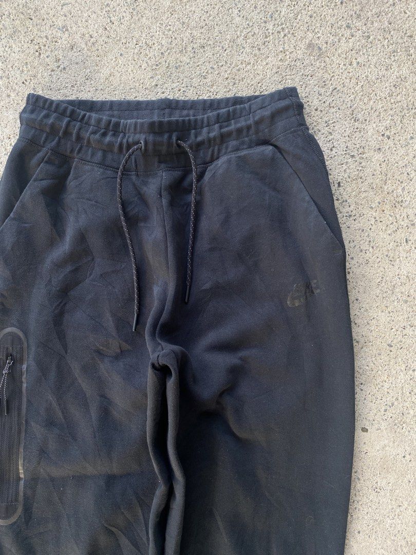 Nike Techfleece Pants (Category: Joggers) located in Rizal. Submitted by various.stuff (Listing ID 1436724787, Image 2). Description: Item: Nike Techfleece Pants Dimes: 27-34 x 36 Condition: Excellent Color rate: 9.5/10 Issue: need wash.
