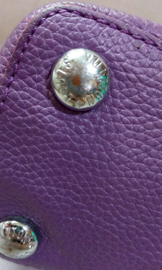 LV bag purple leather (Category: Luxury Bags & Wallets) located in Manila. Submitted by honeylei28 (Listing ID 1436703633, Image 3). Description: pa cleaning na lang po sa loob need ng bag. medyo naistock sa cabinet and may mga small scratches sa loob ng pocket and sa backel strap other than that no issues po sa labas ng bag...