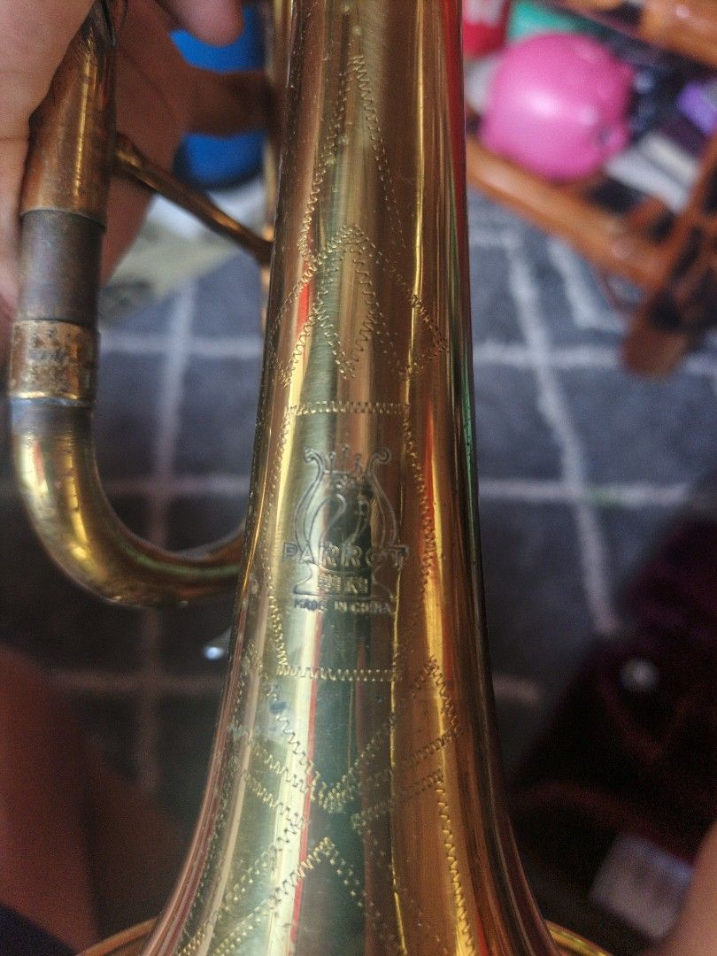 Parrot Trumpet with Case (Category: Musical Instruments) located in Manila. Submitted by krislorans (Listing ID 1436805465, Image 2). Description: ISSUE: Third valve only, can be fixed Location: Cebu Can negotiate.