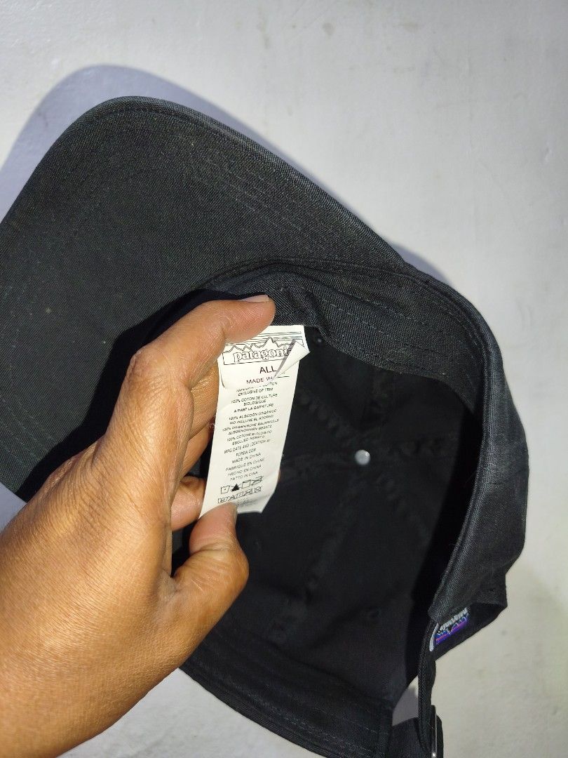 Patagonia Fitz Roy Scope Icon Cap (Category: Caps & Hats) located in Bulacan. Submitted by THA_D_THRIFT (Listing ID 1436789871, Image 3). Description: - Patagonia cap - Mountain logo - Adjustable strap FRESH FROM JAPAN SOURCE EXCELLENT CONDITION 800 + SF.