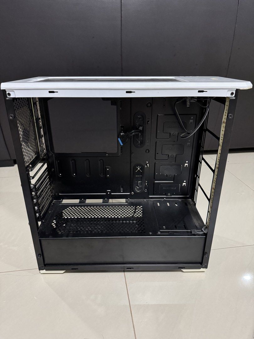 Phanteks Eclipse P400 ATX White PC Case Computer Server  CPU Fans448756787405148163