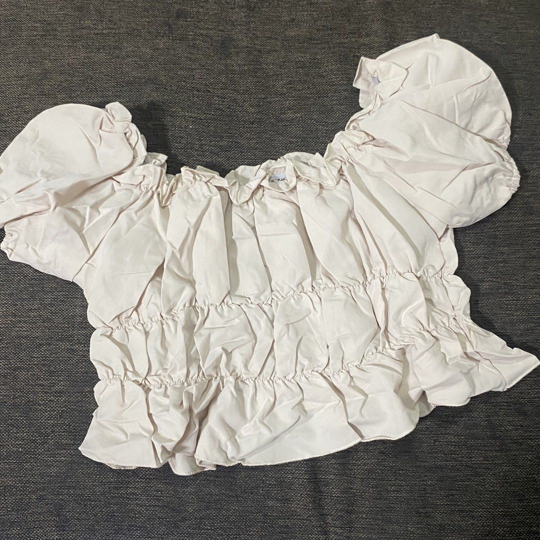 PLUS SIZE XL Off Shoulder Smocked Peplum Blouse Top Offshoulder Puff Sleeve Cream White Beige (Category: Blouses) located in San Mateo. Submitted by sellstuffs_mnl (Listing ID 1436712356, Image 2). Description: BRANDNEW.