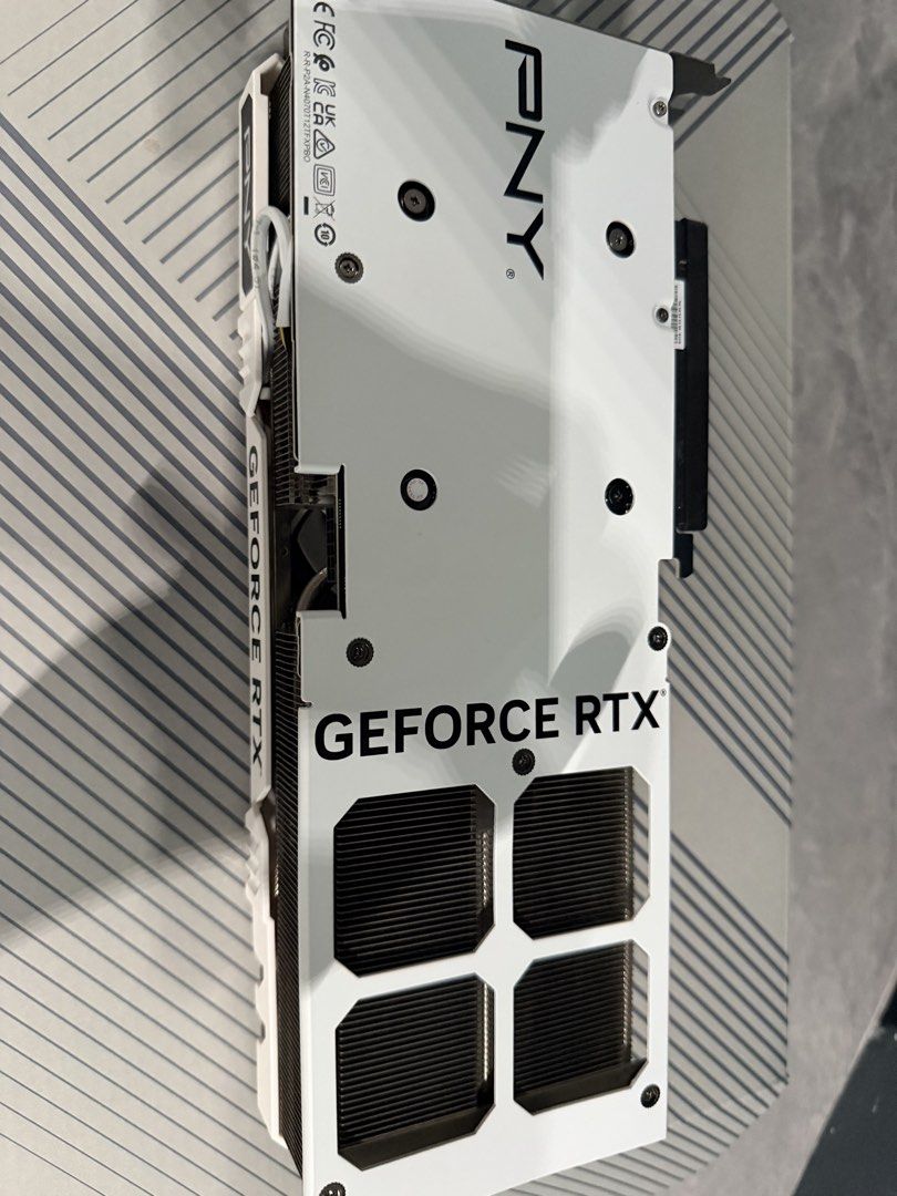 PNY GeForce RTX 4070TI Super448428326854993921