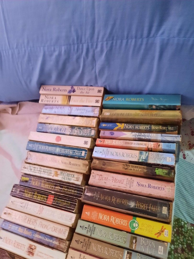 Preloved pocketbooks for sale (Category: Storybooks) located in Manila. Submitted by ritag0525 (Listing ID 1436775763, Image 3). Description: all authors are well known and the books sre sll best seller..authors like Nora Roberts..Karen Robards..Liza Kleypas..Debbie Mcomber .Elizabeth Lowell etc....