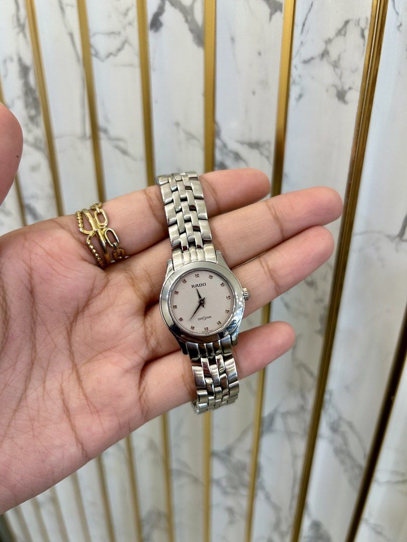 Rado Florence Watch (Category: Luxury Watches) located in Mandaluyong City. Submitted by cessyca (Listing ID 1436688264, Image 2). Description: - with box .