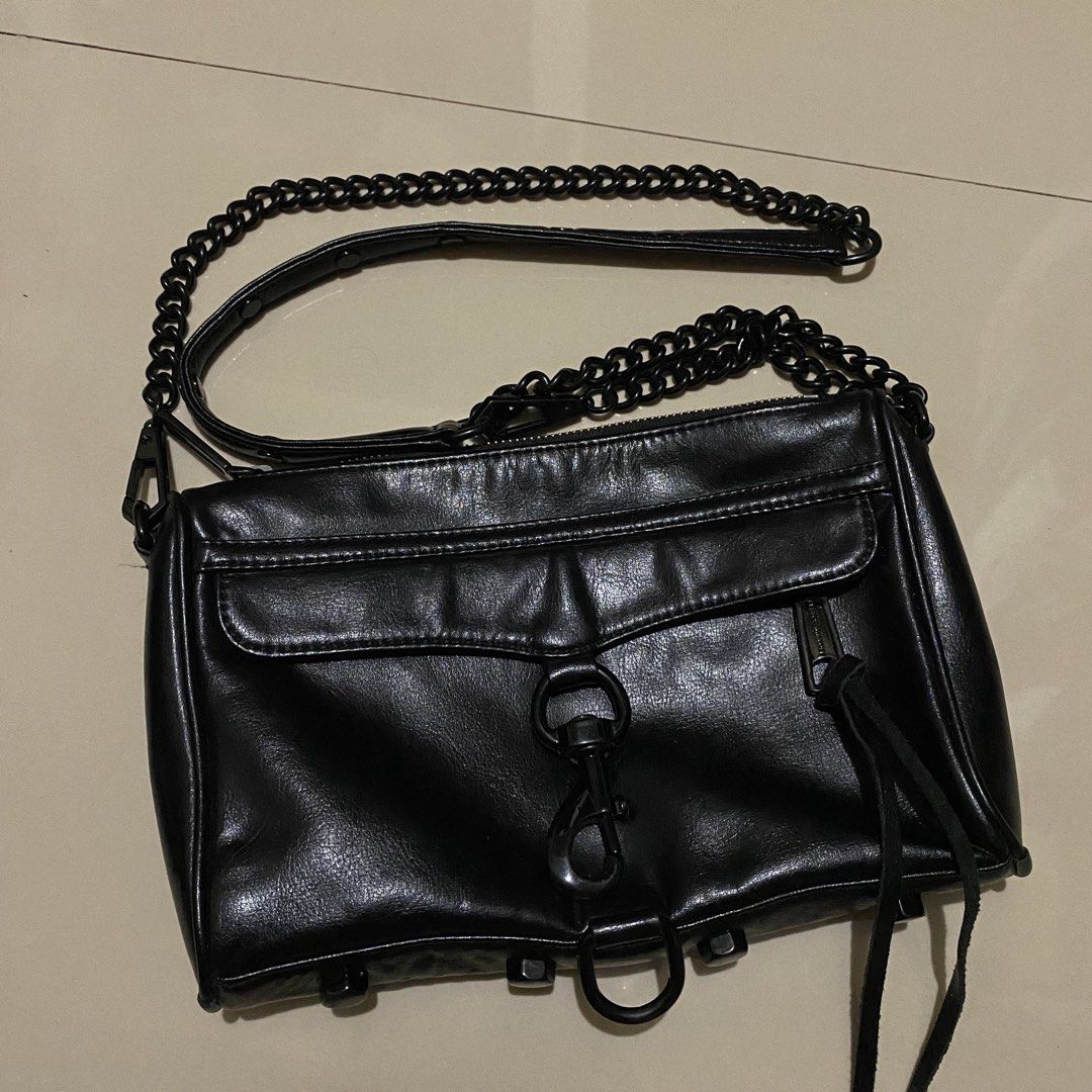 Rebecca Minkoff MAC Black Hardware Sling Bag (Category: Luxury Bags & Wallets) located in Antipolo. Submitted by JPtrendshop (Listing ID 1436731421, Image 2). Description: .
