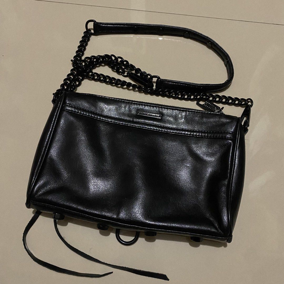 Rebecca Minkoff MAC Black Hardware Sling Bag (Category: Luxury Bags & Wallets) located in Antipolo. Submitted by JPtrendshop (Listing ID 1436731421, Image 3). Description: .