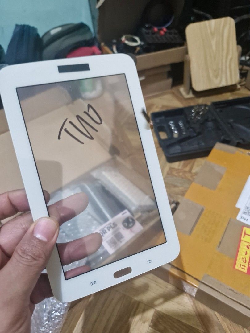 Samsung tablet Tab 3 touch screen (Category: Samsung) located in Quezon City. Submitted by kizuke (Listing ID 1436803312, Image 2). Description: Touchscreen for samsung tablet tab 3.