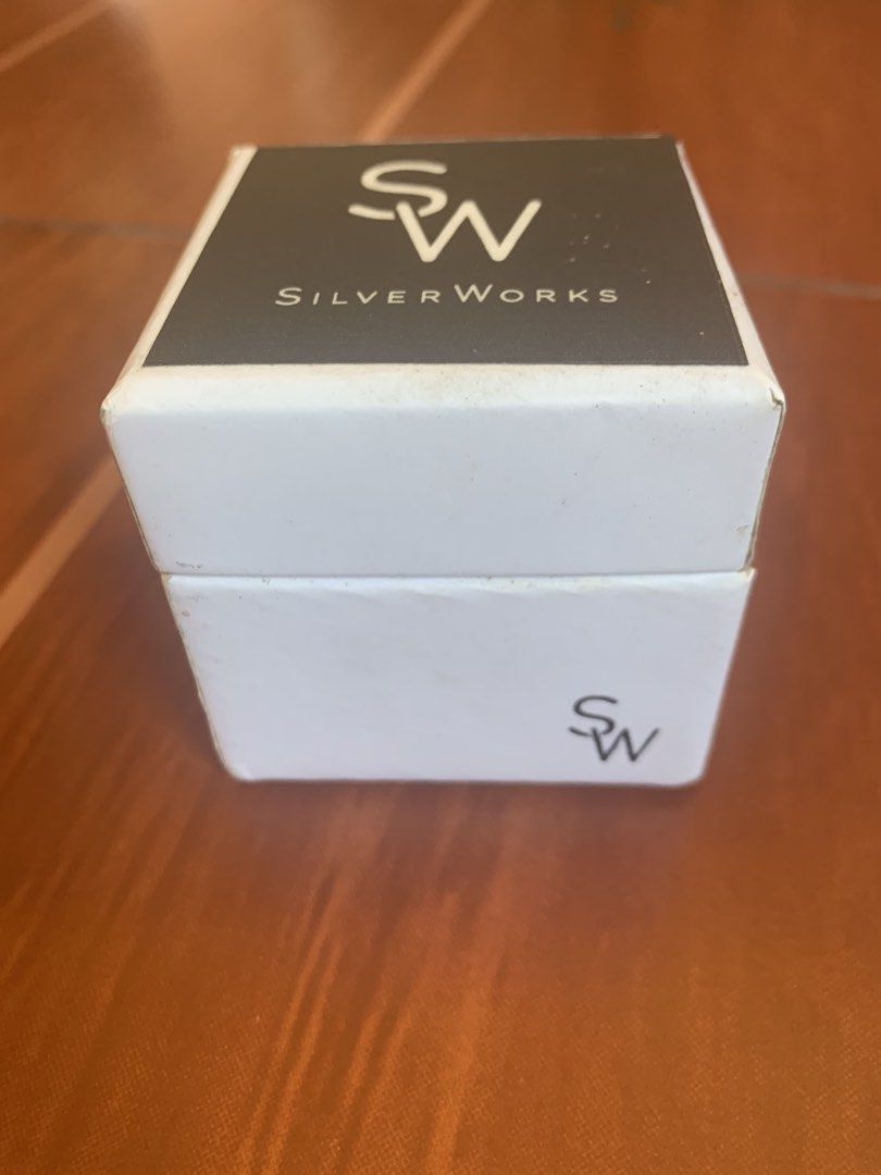 Silverworks Mai Black Onyx Squarecut silver stud earrings (Category: Other Accessories) located in Antipolo. Submitted by TheOne21 (Listing ID 1436686613, Image 3). Description: .