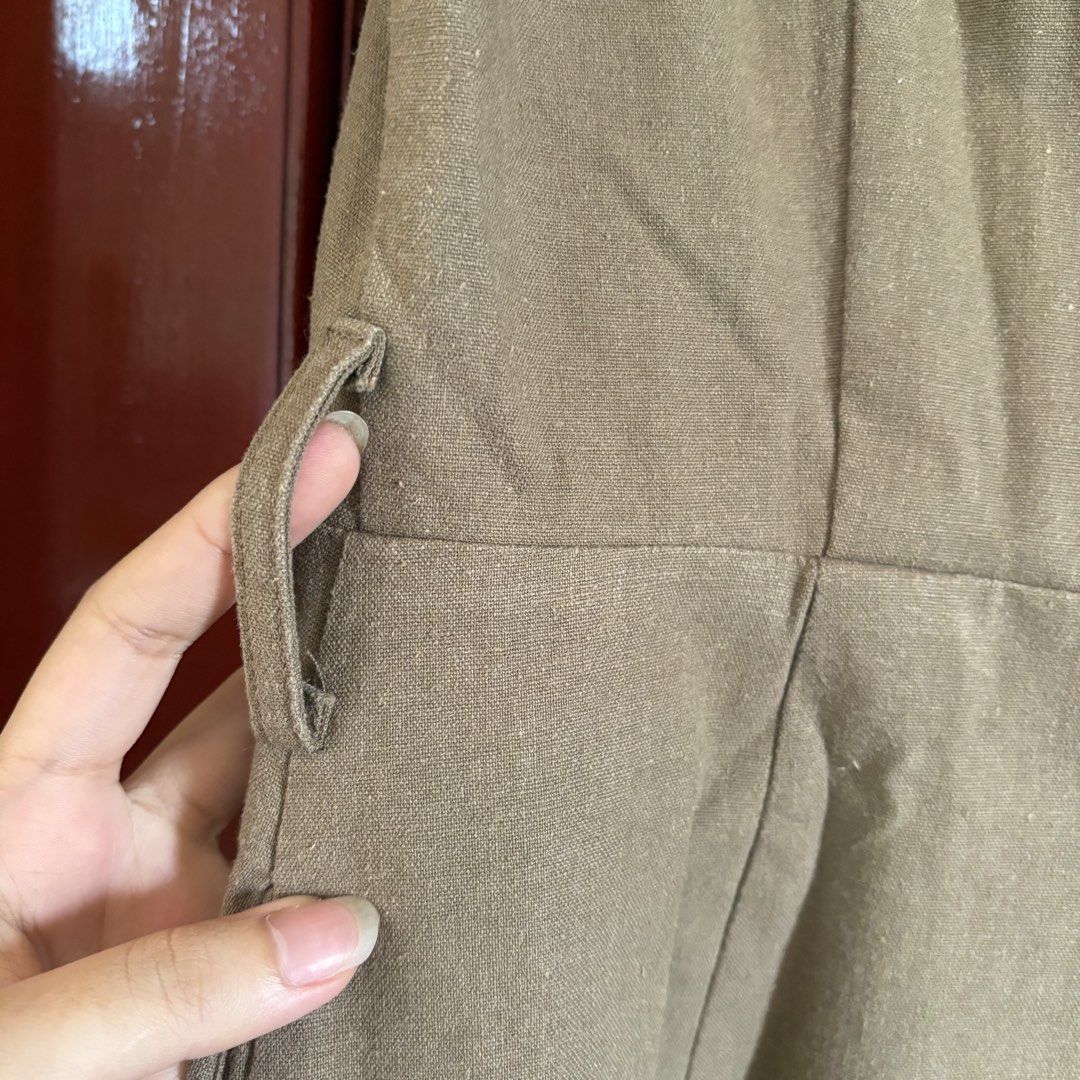 soft linen dark olive maxi dress (Category: Dresses) located in Cagayan de Oro. Submitted by liannadeclutters (Listing ID 1436726228, Image 3). Description: 📍Cagayan de Oro City • so so nice!! 100% linen high quality • see last pic for ww • has pockets on both sides • has beltholes • perf for upto 5’1” height • has inner lining • MOP: gcash • MOD: nationwide shipping via j&t express / delivery via maxim (within CDO) ☆ payment first through gcash