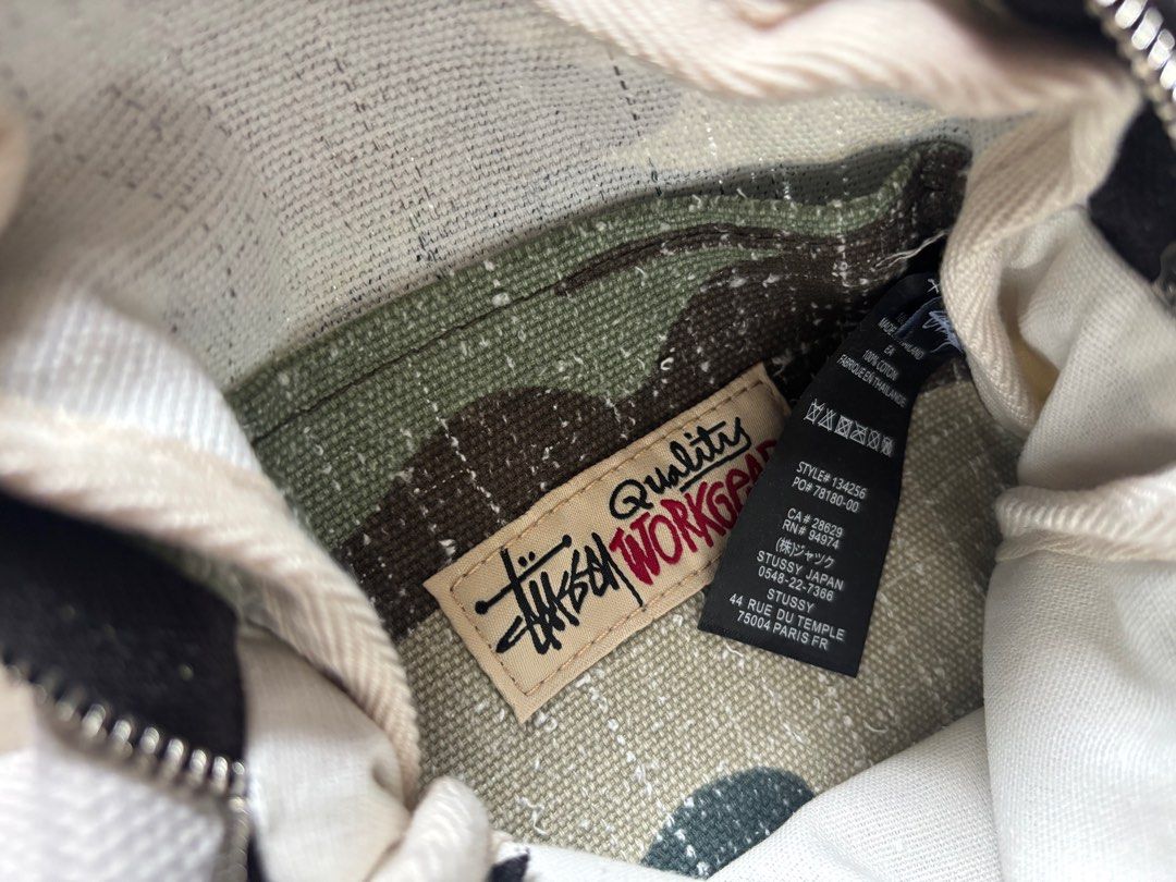 Stussy Camo Crossbody Bag (Category: Sling Bags) located in Quezon City. Submitted by nojthrift (Listing ID 1436761122, Image 3). Description: - Authentic Stussy crossbody bag - Camouflage pattern - Main zippered compartment - Adjustable strap - Stussy logo on front - Durable canvas material 650.