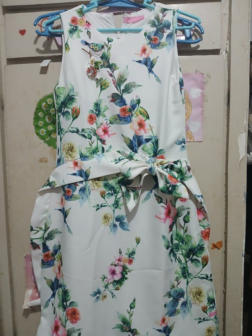 💯Super Nice Peppermint Dress Size 12 (Category: Babies & Kids Fashion) located in Muntinlupa City. Submitted by clouisedhey (Listing ID 1436765600, Image 1). Description: Peppermint Size 12 Personal preloved of my Daughter Twice used only. No issue , Liked new condition! Can fit 8-12 Price 299.