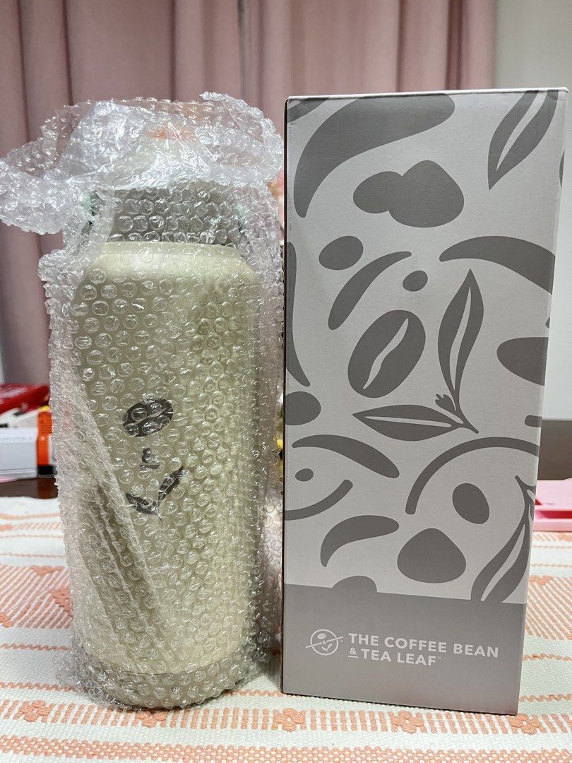 THE CBTL - 2026 TRADITION (Category: Other Kitchenware & Tableware) located in Taguig. Submitted by pjmprintsbyrjane (Listing ID 1436751139, Image 1). Description: The CBTL GIVING TRADITION BRANDNEW WITH BOX P1500.00 + sf/delivery fee MOD: lbc, sdd, J&T Location: Laguna, taguig(but it depends) MOP: gcash, gotyme ‼️NO RUSH SHIPPING PAYO, payment should be made once offer accepted or atleast 24hrs reservation ⚠️ NO TO BOGUS BUYER/JOY MINER⚠️ NO RET
