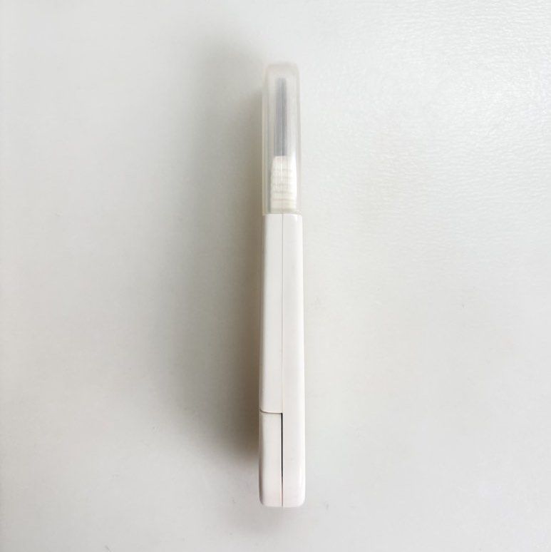 Thread Snips Scissors (Category: Craft Supplies & Tools) located in Singapore. Submitted by kimli68 (Listing ID 1436702565, Image 6). Description: Sharp blade for precise cutting Ergonomic design for comfortable use Spring loaded With cover Length 12cm Good quality Use once .