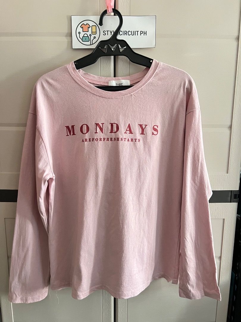 LONGSLEEVES - LL02 (Category: Longsleeves) located in Quezon City. Submitted by stylecircuitph.js22 (Listing ID 1436778169, Image 1). Description: ONLY 50 PESOS EACH😍 Direct Message per item ▶️Sizes: From L - XL ▶️Location: Crame, Quezon City ▶️MOP: GCash, Maya ▶️Courier: Lalamove, Jnt, or LBC All items are pre-owned, so please manage your expectations accordingly 💟.