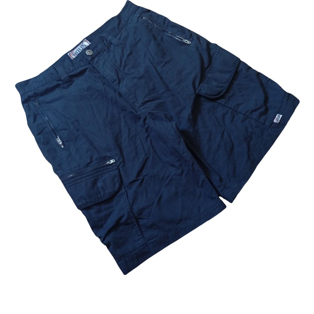 Tony Hawk Skate Cargo Shorts (Category: Shorts) located in Manila. Submitted by yvl.op (Listing ID 1436700529, Image 2). Description: W- 31“ L- 21“ HEM- 12“ MOP: GCASH MOD: JNT/LALAMOVE ISSUE: NONE DM FOR MORE INFO PRICE IS STILL NEGOTIABLE +SF.