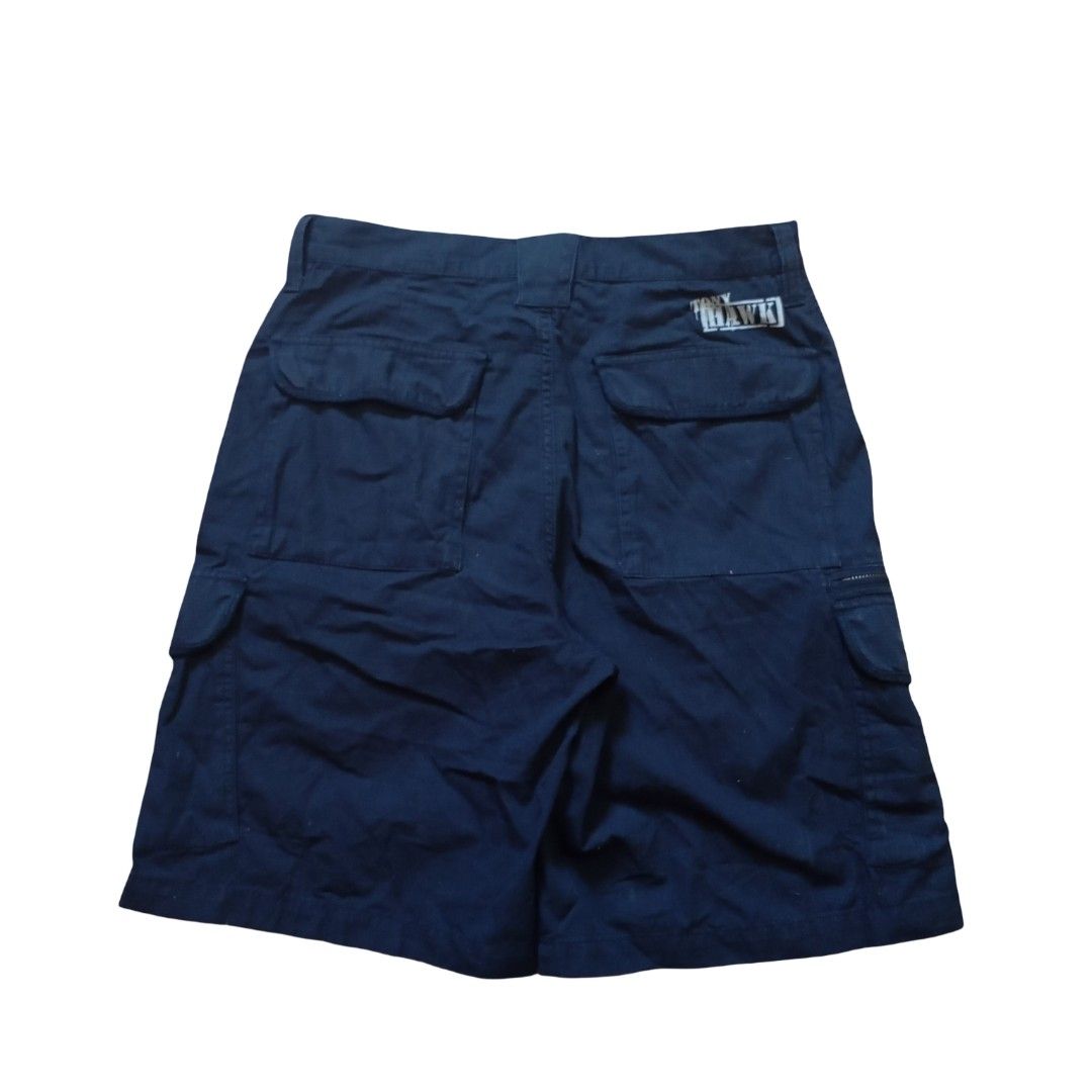 Tony Hawk Skate Cargo Shorts (Category: Shorts) located in Manila. Submitted by yvl.op (Listing ID 1436700529, Image 3). Description: W- 31“ L- 21“ HEM- 12“ MOP: GCASH MOD: JNT/LALAMOVE ISSUE: NONE DM FOR MORE INFO PRICE IS STILL NEGOTIABLE +SF.