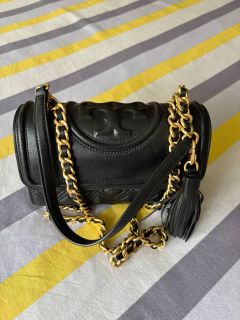 (Category: ) located in . Submitted by style.refresh (Listing ID 1436662635, Image 1). Description: .
