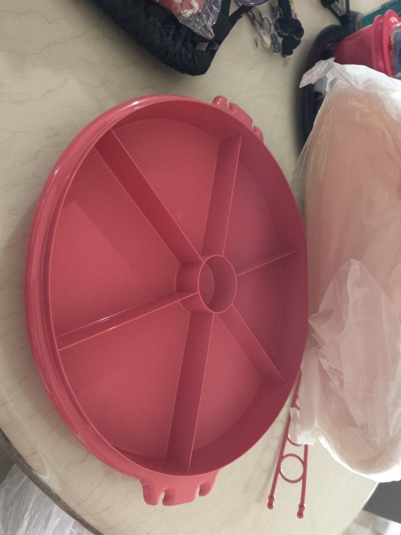 Tupperware448353326848419841