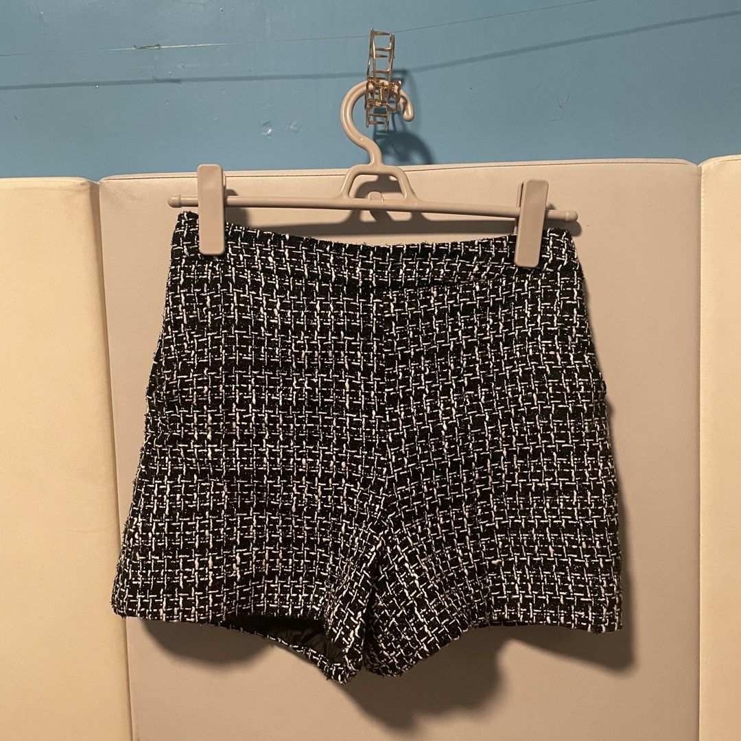 Tweed Shorts (Category: Shorts) located in Manila. Submitted by lene24 (Listing ID 1436673978, Image 2). Description: Tweed Shorts for XS waist.