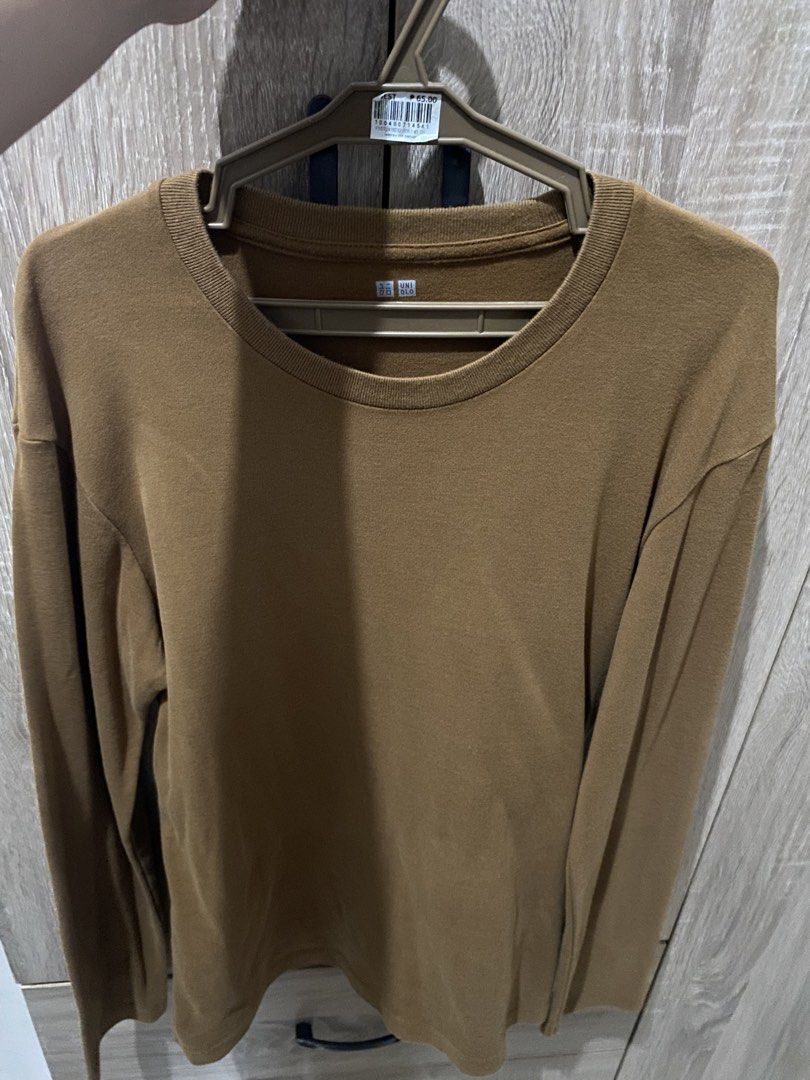Uniqlo Long Sleeve Shirt (Category: Tshirts & Polo Shirts ) located in Lapu Lapu. Submitted by rcelp (Listing ID 1436786562, Image 3). Description: .