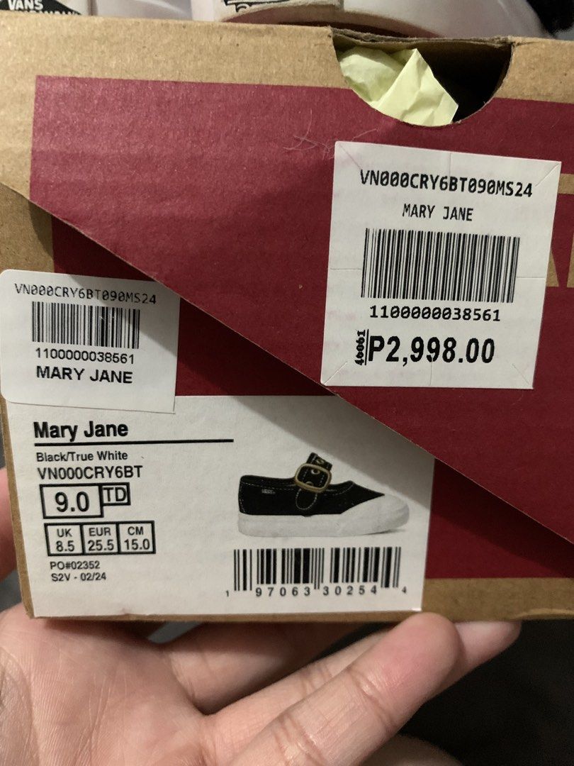 Vans Mary Jane Black/True White Toddler (Category: Sneakers) located in Makati City. Submitted by sadsigh (Listing ID 1436797344, Image 3). Description: - Vans Mary Jane Toddler - Size: 9.0 TD (UK 8.5, EUR 25.5) - Used Twice - Original Price: P2,998.00 - Includes original box.