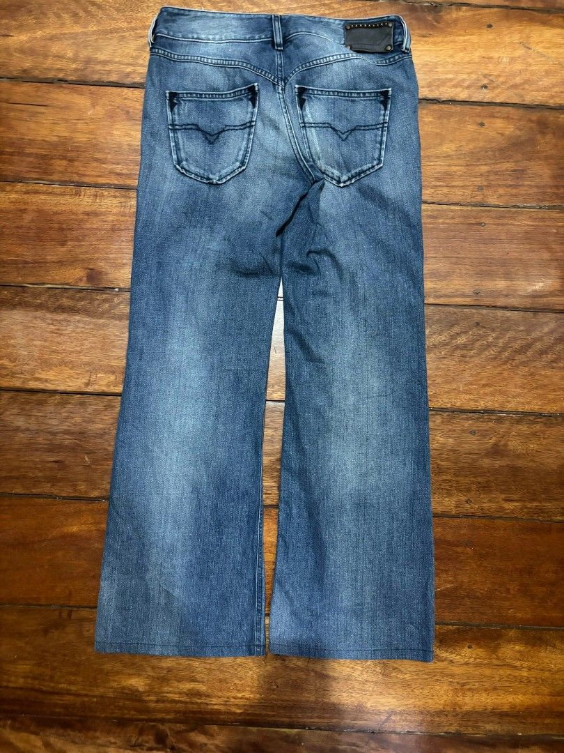 Vintage vixy diesel bootcut (Category: Jeans) located in Nabunturan. Submitted by -blokeys_2. (Listing ID 1436750477, Image 2). Description: dimes is 32x40 negotiable has a cow leather hide patch on the back with a button fly unsure if it's altered or not rest assured no holes or any major issues made in romania complete tags.