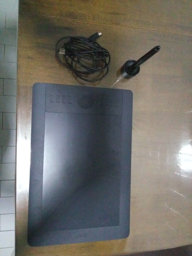 Wacom Intuos5 Drawing Tablet448754066936965120