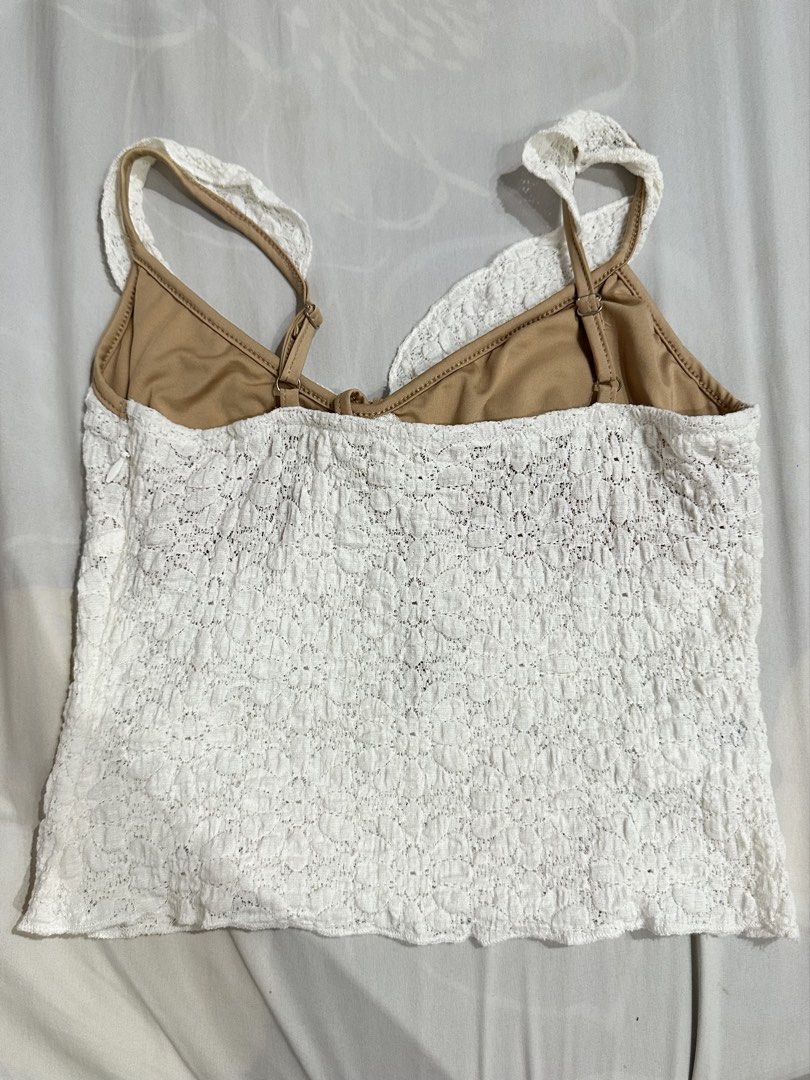 White Lace Top with Bow Detail (Category: Sleeveless) located in Manila. Submitted by lvshrt (Listing ID 1436785493, Image 3). Description: - used once only - mop: gcash - mod: grab/lalamove.