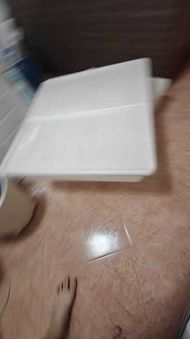 White Plastic Storage Containers with Lids448340042910935043