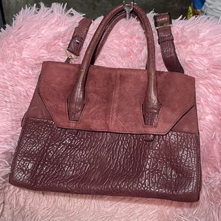 (Category: ) located in . Submitted by luvriri444 (Listing ID 1436798876, Image 1). Description: .