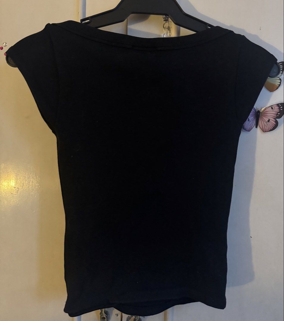Zara Black Boat Neck Top (Category: Sleeveless) located in Paranaque City. Submitted by juliarmls (Listing ID 1434685487, Image 2). Description: - Zara black boat neck top - Size: S - Short sleeves - Good Condition .