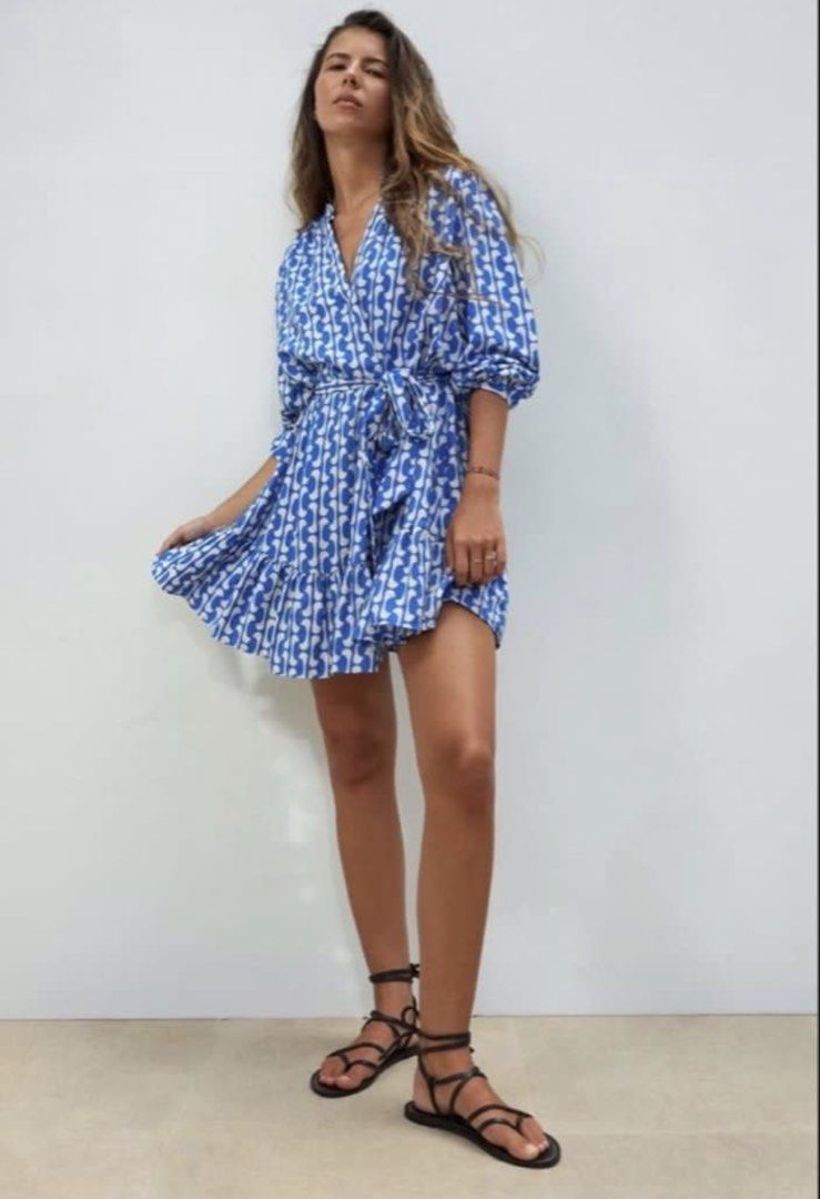 Zara Blue Print Belted Mini Dress (Category: Dresses) located in San Juan City. Submitted by kassyjsn (Listing ID 1436747429, Image 2). Description: Zara Blue Print Belted Mini Dress. Best fits size S :) perfect for summer!.