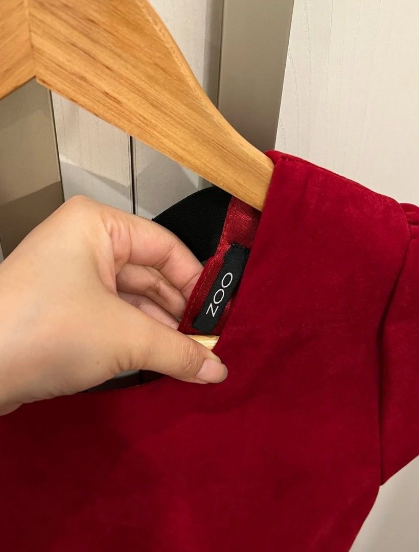 Zoo red velvet dress (Category: Dresses) located in Taguig. Submitted by declutterwirsh (Listing ID 1436736567, Image 2). Description: - Literally worn once - Soft material - Can fit to small to medium frames - Has a zipper on the left side of the dress rfs: decluttering don't reach for it anymore.