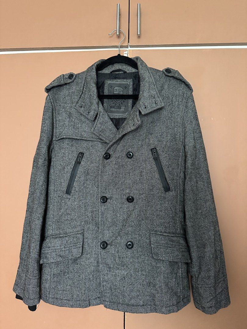 21MEN Los Angeles Herringbone Jacket (Category: Coats, Jackets and Outerwear) located in Mandaluyong City. Submitted by ja.declutters (Listing ID 1436888292, Image 1). Description: - 21MEN herringbone jacket - Double-breasted design - Two front pockets - Two zippered chest pockets - Shoulder epaulettes - Classic collar - Black interior lining - Size: S/P - Made in USA.