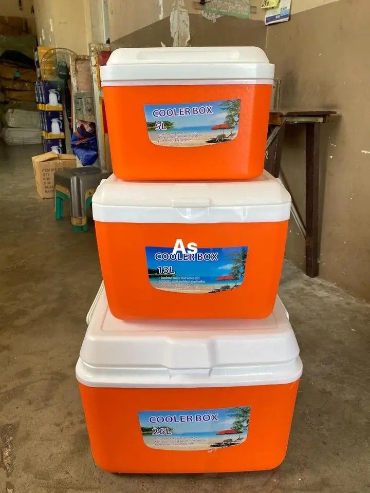 3in1 Ice Cooler (Category: Food Organization & Storage) located in Manila. Submitted by micoooy (Listing ID 1436945073, Image 3). Description: .