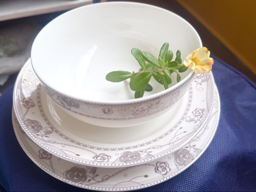 3-Piece Tableware Set - Floral Design449227395139512320
