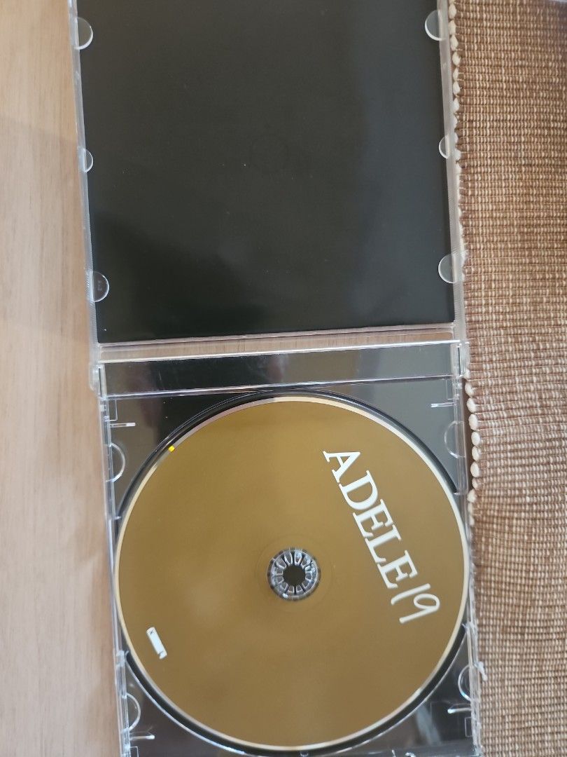 Adele: 19 (Category: CDs & DVDs) located in Singapore. Submitted by rainnn04 (Listing ID 1436900363, Image 3). Description: .