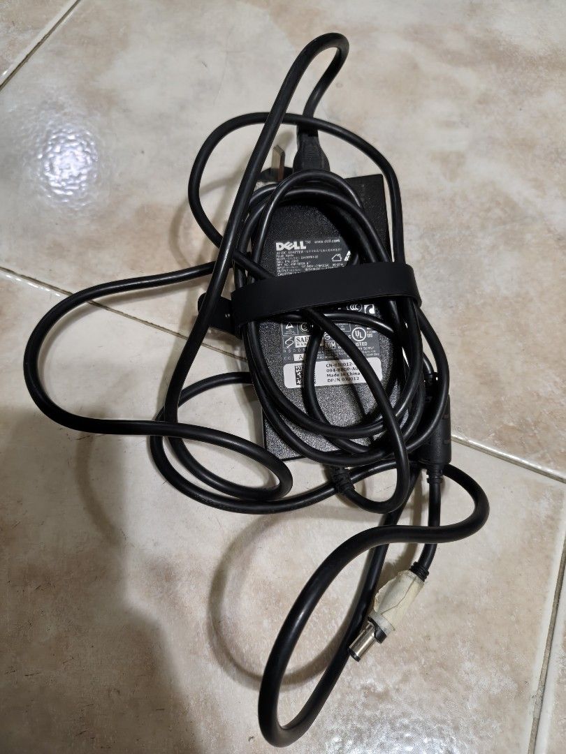 Assorted Dell 4.5mm chargers449602646746736642