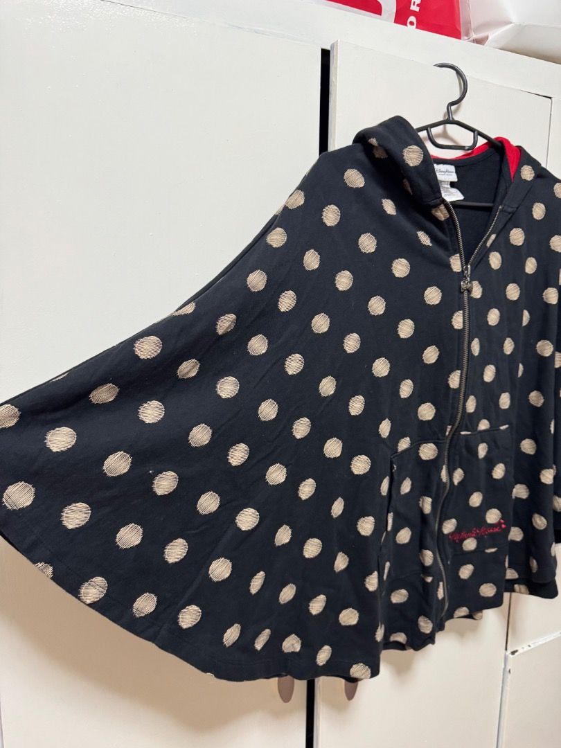 Authentic Disney Minnie Mouse Hooded Cape (Category: Coats, Jackets and Outerwear) located in Cavite. Submitted by royaleagle-7269 (Listing ID 1436970298, Image 2). Description: Authentic Disney Hooded Cape Minnie Mouse from Disneyland. No issue! Size XS-S. Photo when worn available..
