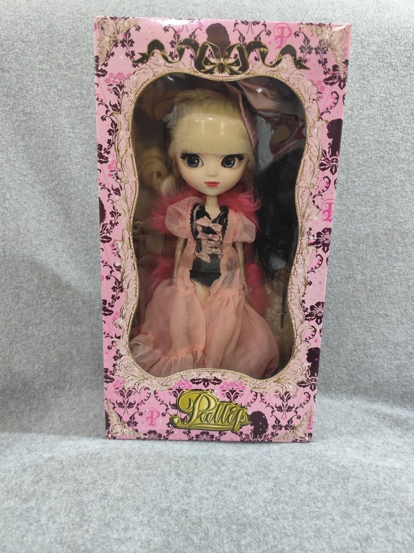 Available Pullip Batch 01 (Category: Figurines & Statues) located in Quezon City. Submitted by eolshop (Listing ID 1436956441, Image 1). Description: Batch 01 Available Pullip. Message if interested All are brand new. NIB Condition: some are perfect condition, some has flaw on the leather clothes due to old series released. Kindly ask for details photos if you want to see the items .