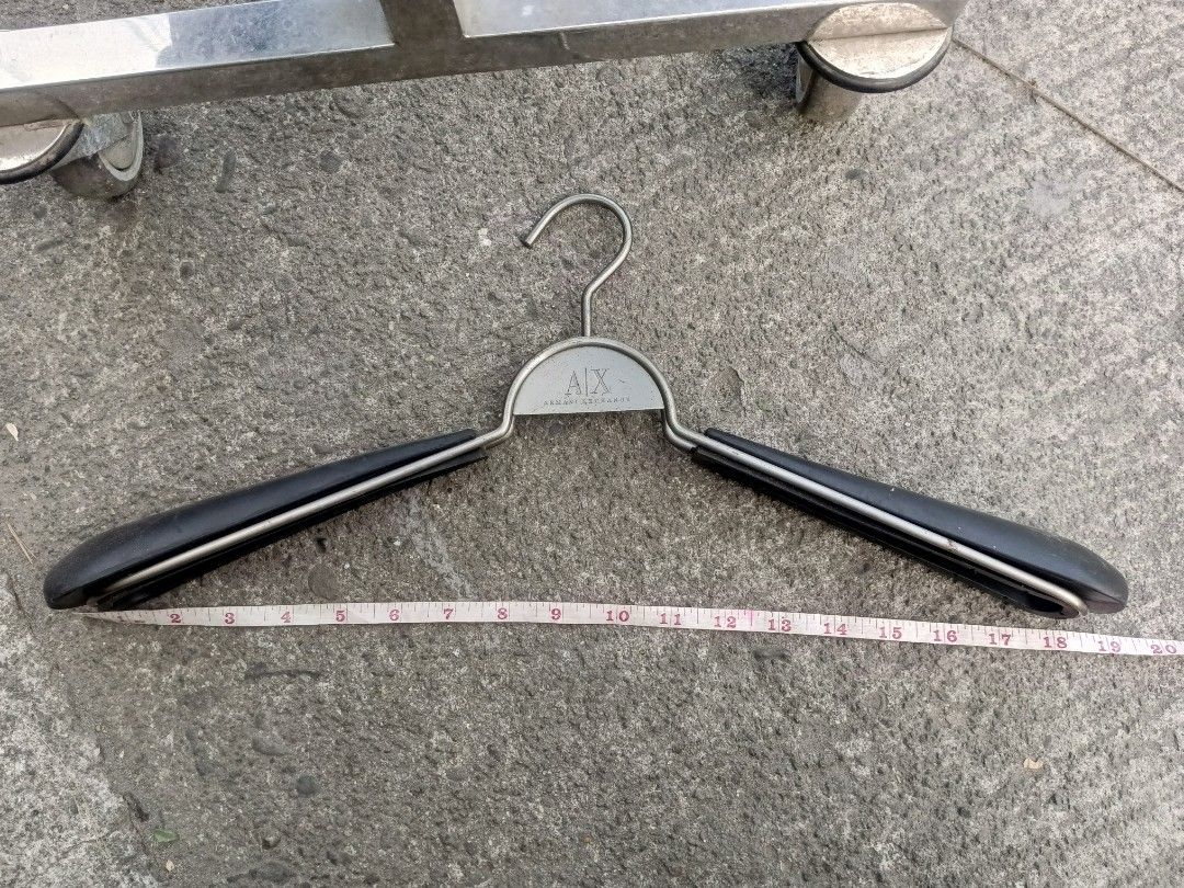 AX full metal coat hanger MALL PULL OUT (Category: Hooks & Hangers) located in Quezon City. Submitted by huntbook.ph (Listing ID 1436844411, Image 1). Description: 20 pcs full metal coat hanger with big solid rubber as anti-slip Note: may 1 hanger lang po na missing na ang rubber ng isang side. Take all 20 pcs for 500 pesos.