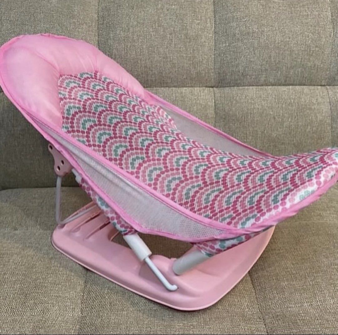 Baby Bather (Category: Bathtub & Bath Accessories) located in Cebu City. Submitted by shopnsave2015 (Listing ID 1436135768, Image 1). Description: Color pink .