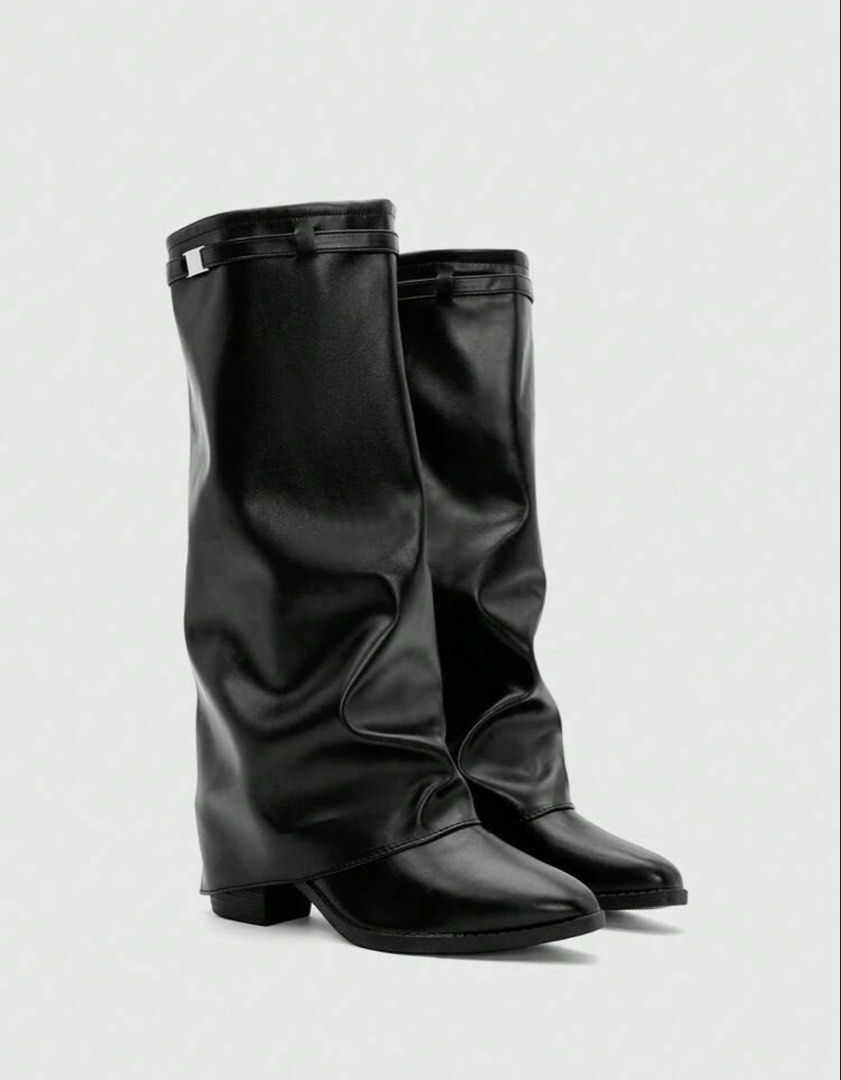 Black Leather High Knee Boots s37 (Category: Boots) located in Manila. Submitted by from_elle (Listing ID 1436908378, Image 1). Description: AVAILABLE S37 (can fit 36-37) ₱1,200+ original price Perfect for concert Thick Leather Free sf Luzon via SPX only BRANDNEW NO LAST PRICE Hi! Before buying please note: 💗Mode of Payment: 🧾 GCASH 🏦 GOTYME ❗️NO TO COD TRANSACTIONS❗️ 💗Mode of Delivery: 🚚Lalamove/Grab (sameday delivery, Deliv fee depends on 